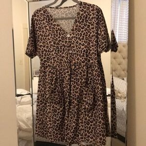 Leopard T-shirt dress